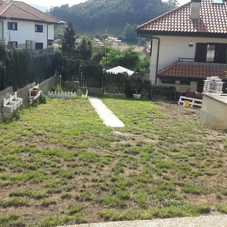 Mozues Samano
